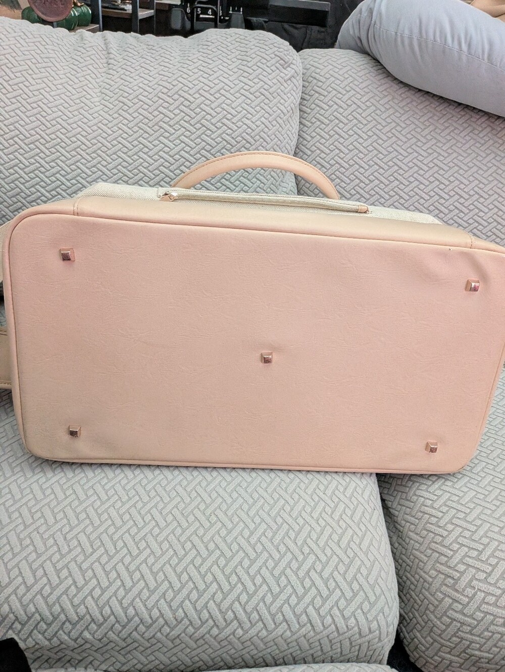 The Weekender In Beige - Picture 12 of 14